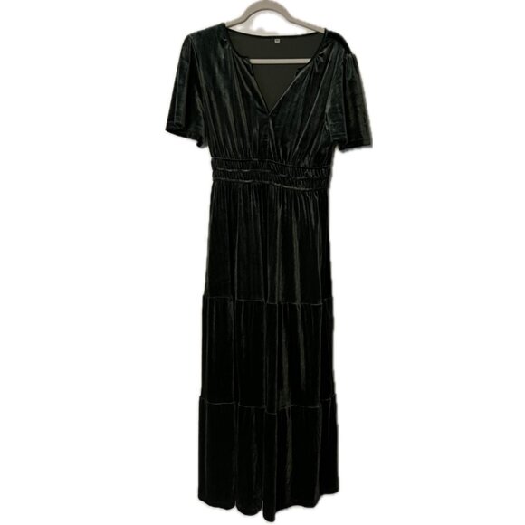 Emerald Green Velvet Maxi Dress - Picture 2 of 3